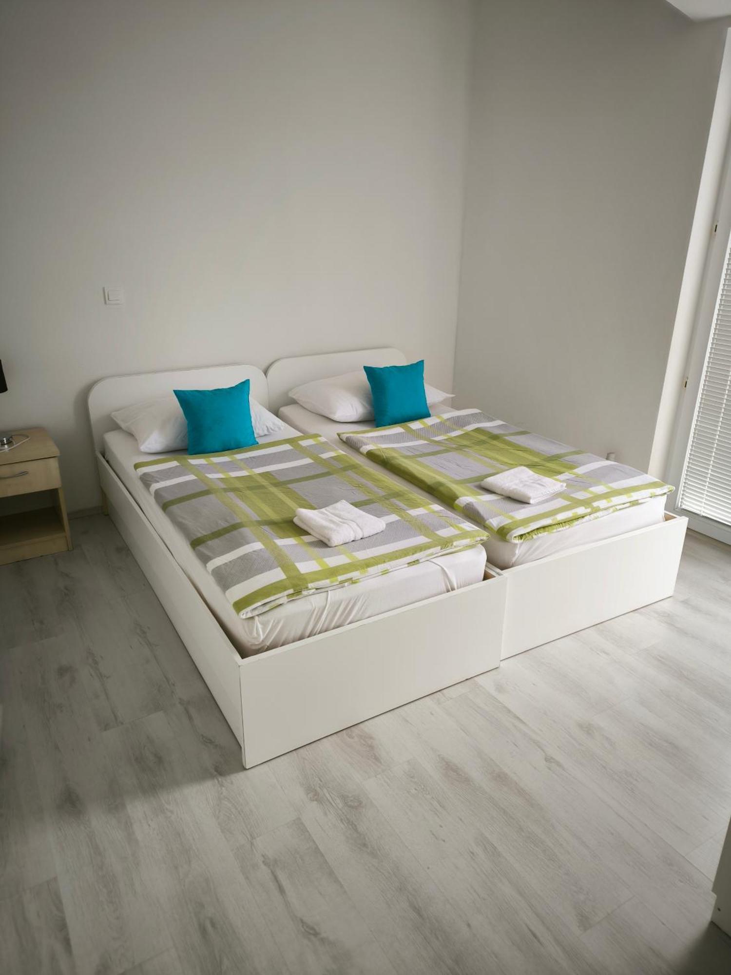 Rooms & Apartments Ana 2 ซาดาร์ ภายนอก รูปภาพ