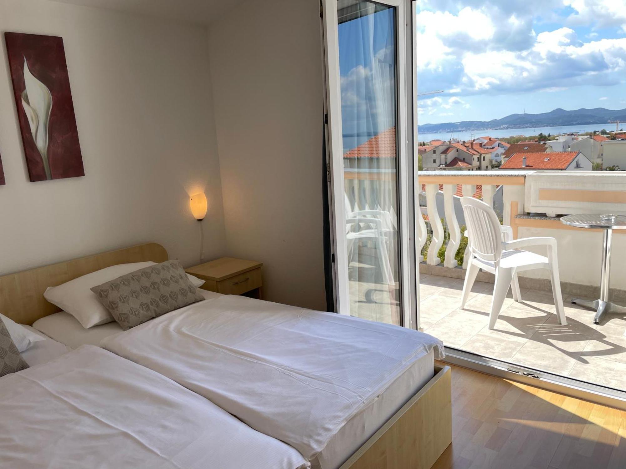 Rooms & Apartments Ana 2 ซาดาร์ ภายนอก รูปภาพ